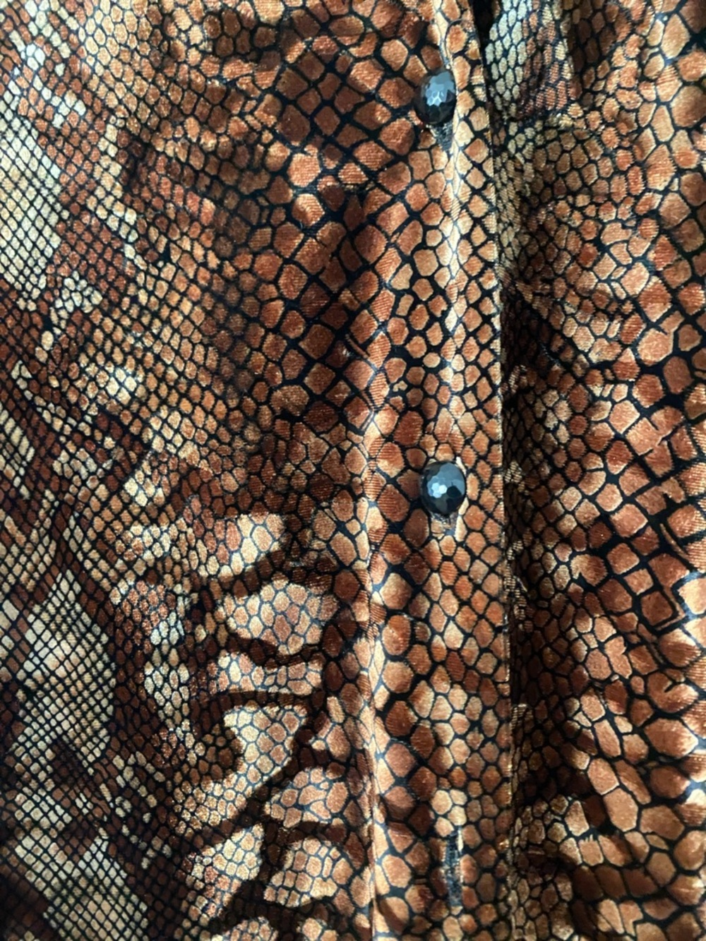 Ronni Nicole Brown Snake-Print Coat with Black Fur Trim - Picture 2 of 8